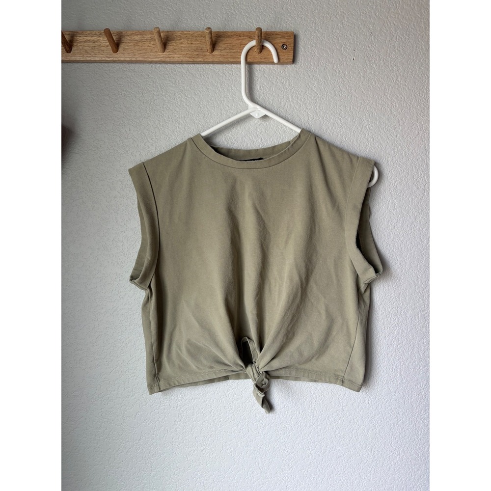 Cider Sage Green Shoulder Muscle Tee Crop Top Tie Front Sleeveless Medium